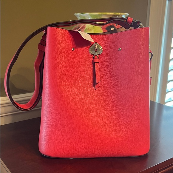 Kate Spade Marti Large bucket bag in watermelon - Picture 6 of 15